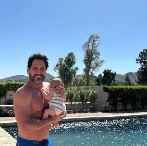 Don Diamont Instagram - 💙August’s💙 first Easter! Hope everybody had a great one!🐰😀