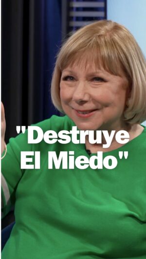 Don Francisco Instagram - Cristina motiva a la gente joven a no dejar que el miedo los detenga y a asegurarse de no dejar nada pendiente en la vida. Descubre más en el episodio completo en YouTube y Spotify.