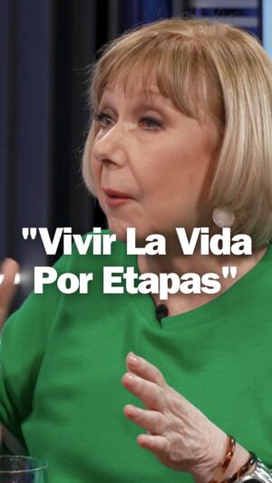 Don Francisco Instagram - Cristina comparte el secreto de su éxito: vivir la vida por etapas. Descubre más sobre su filosofía en el episodio completo en YouTube y Spotify.