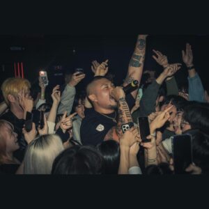 Don Mills Instagram - 혹시 5월26일 일요일에 뭐하시나요??

저같은 경우는 
3:00-3:40 환상의 라이브 쑈타임!
(판타지 스타 디보, 떠오르는 신예 키미즈와일드의 축하 오프닝 공연!)
(화끈한 친구들 멧돼지, 로스, Kor Kash의 스페셜 게스트 파티)

3:40-3:50 잠깐의 휴식타임!
(자유롭게 화장실 이용, 통화 등등 휴식시간이 주어집니다!)

3:50-6:00 사인회, 사진회 및 인생얘기!
(연애상담, 진로상담, 심리상담(mbti전문) 등 1:1로 해결해드립니다!)
(서비스로 덕담도 전달해드립니다!)

5월 26일 데이토나 레코드샵으로 오셔요~!

🔊Daytona Records Exclusive
🔊Don Mills <인생을 바꿀 앨범> CD
🔊온•오프라인 동시 발매 
🔊가격 ₩20,000
🔊Don Mills Live 3pm
🔊05.26 Sun
