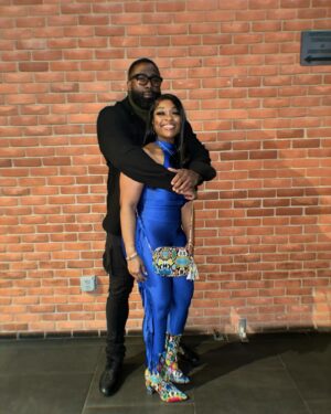 Donald Brumfield Jr. Instagram - We a movement by ourself but, we a force when we’re together…………. 💙🖤

Last night was epic, had so much fun filming battle of the sexes that will be hitting Tubi soon!!! 

Thank you for everything always @dennisreedii 🫶🏽

Clothing :
@shopgq 
@eknowles23 

Styled by :
@mr_carltonbanks