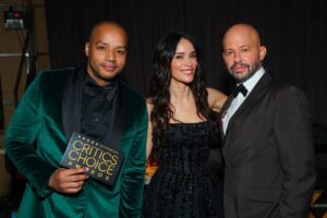 Donald Faison Instagram - Tonight’s show outfit was also worn on the critics choice awards… The More You Know! #extendedfamily tonight on @nbc at 8:30pm and streaming tomorrow on @peacock