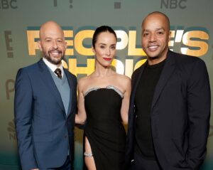 Donald Faison Instagram - Tonight is our #ExtendedFamily Season One Finale. « The Consequences of Considering the Consequences » written by the incredible #VicLevin & directed by the wonderful Gail Lerner. I’m so proud of this show created by #MikeOMalley 

Very grateful to our entire #EXtendedFamily team. Thank you to EP’s: Tom, Jamie, Emilia, Wyc, George, Victoria. Our entire writing team. You are tremendous. I have laughed till I cried. And cried till I laughed. Your support & joy & precision have been a delight. Barbara: you you you. Our editors: surgeons. Sofia. Finn. Lenny, I love yous. What talent. What delight. And all of our guest cast & background artists. Thank you for being a joy & always going above & beyond. 

To our crew: wowza. Are you the real MVP’s. I thought at the beginning you were just laughing because, I don’t know… you were supposed to? I was so confused! And then I realized you are allowed & then I learned you really don’t laugh unless you feel it. Blessings. Thank you for being such sweet and beautiful witnesses to this journey. I was so focused on learning my lines that I’m sorry we weren’t hanging out more! I miss you! You are all magicians. Ron: thank you for making sure we knew our lines. 

And especially a huge thank you to these two fellas. Jon Cryer & @donald_aison You are brilliant scene partners. Thank you for having my back & my front & my side. I’ll be your Kevlar vest anytime. And I hope we get to Jim, Julia, Trey again & again. And again & again & again. I would jump out of the comedy plane with you two parachutes anytime. 

Oh gosh. I get teary writing this. It’s been almost two years since we started this journey & I just love everyone who has touched #EXtendedFamily so freakin much. We’ve been through pandemics & strikes & become truly… an Extended Family. Special thanks to Lisa, Grace, Scott, Alissa, Kevin, Scott, Dana, Tara, Jocelyn, Mike. And. And. And. 

A dream. 💫 

📷 @iamtoddphoto 
@nbc 
@lionsgate