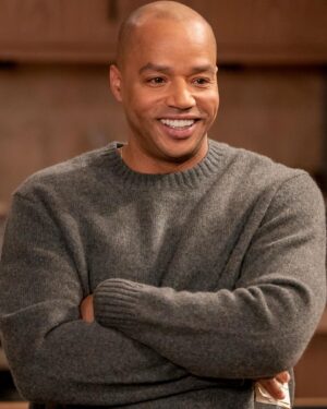 Donald Faison Instagram - An all new
#Extendedfamily is stream on @peacock