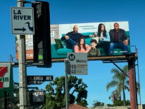 Donald Faison Instagram - 1st off… 📸: @mrjoncryer 
2nd… If you want to see this beautiful masterpiece in real life for yourself, please follow the clues given in established photo. 
3rd… #ExtendedFamily tue 1/2 @nbc @peacock