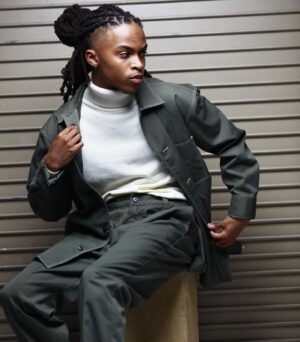 Donielle T. Hansley Jr. Instagram - People always told me I had a old soul ;)🥂
•
Model: @Doniellethansley 

styled by: @doniellethansley @0g.banjii 

📸: @royalxrae 
•
COMMENT 10 TIMES FOR A FOLLOW BACK🔥🔥🔥❤️😈 #HansleyHustle #DonielleHansley #idoeverything😉 #shootpastthestars #sauceking #viral