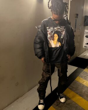 Donielle T. Hansley Jr. Instagram - 71:09

•

COMMENT 10 TIMES FOR A FOLLOW BACK🔥🔥🔥❤️😈 #HansleyHustle #DonielleHansley @mnml.la