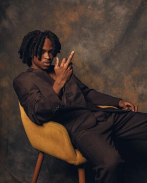 Donielle T. Hansley Jr. Instagram - i couldn’t give u my heart if I wanted too… cuz I don’t even have it. 
•
this is only the beginning.
📸: @neelytownes 
•

COMMENT 10 TIMES FOR A LIKE ON YO RECENT!!🔥🔥🔥❤️😈 #HansleyHustle #DonielleHansley