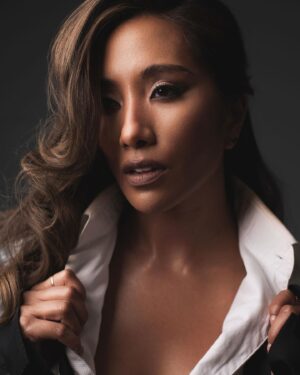 Donna Benedicto Instagram - Still not over the pics from this shoot 🤩
.
📸 @jbensonpictures 
MUA: @kiannamakeupartistry 
HAIR: @danielle_hmu 
STYLIST: @emilygraystyle