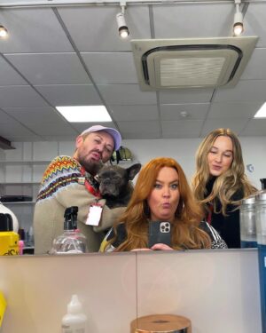 Donna Preston Instagram - A day in the chair getting dolled up for Despair by @dmchairmakeup @laurabreslin & little Lexi ❤️

#thesandman @netflixuk