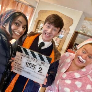 Donna Preston Instagram - I rarely watch my work. I came across our episode of Inside No 9 today and I watched the whole episode and my goodness you can see how much fun we had! What a job, what a wonderfully talented cast I got to work with! 

It’s still available on @bbciplayer btw 😏 series 6, Hurry up and Wait 

❤️ big love to Steve, Reece, Pauline, Bhavna & Adrian

#insideno9