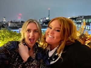 Donna Preston Instagram - A fabulous night with lovely legends! 

Thank you for the laughs @leighfrancis (go see his show!)