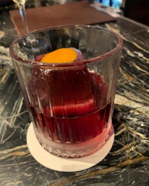 Doris Younane Instagram - These guys know how to make a Negroni . Seriously check it out !! ❤️ my new drinking hole x