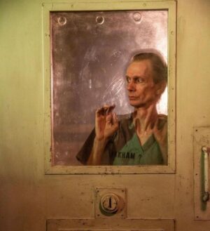 Doug Jones Instagram - If you ever wanted to see me as the Riddler, a little taste is in the new @batinthesun short film, “BATMAN: DYING IS EASY” out on their YouTube channel now!!

Such a treat to appear in this cameo along with my friends @thekevinporter (Batman) and  @aaronschoenke (Joker, writer, director)

TO WATCH: search “Batman: Dying Is Easy” or find the most recent video when you subscribe to Bat In The Sun on YouTube!!

#batman #joker #riddler #arkhamasylum #superhero #superheroes #supervillain #supervillains #dccomics #shortfilm #actors #actorslife #batinthesun