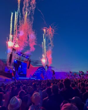 Douglas Booth Instagram - 151,134 steps, countless memories, and endless joy with my best friends at my favorite place on earth 🌍 Glastonbury, you’ve outdone yourself again! Thank you 💚