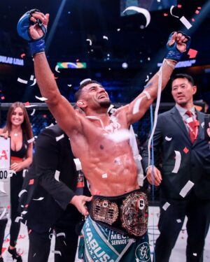 Douglas Lima Instagram - All glory to you God, thank you! To my amazing coaches and training partners, thank you so much! We’re still improving! I love all the support I got this week! Thank you all and God bless! Just so grateful!  I can do all things through Christ who gives me strength! 🙏🏽