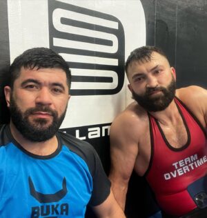 Dovletdzhan Yagshimuradov Instagram - Вот и закончился наша подготовка к следующему бою спасибо всем кто помогал мне в этом лагере  @americantopteam @stevemocco @artem_levin @mikebrownmma @andersonfrancamt  @dyah_ali 🙏✊🤝