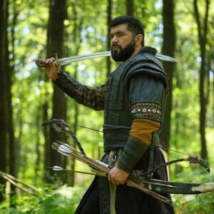 Dovletdzhan Yagshimuradov Instagram - Не останавливайся на полпути к цели, продолжай двигаться вперед к цели, вопреки препятствиям … @kurulusosman @mehmetbozdag @bozdagfilm