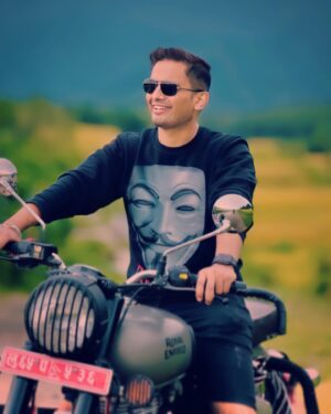Dr. Sandesh Lamsal Instagram - I'm selfish, impatient and a little insecure. I make mistakes, I am out of control and at times hard to handle. But if you can't handle me at my worst, then you sure as hell don't deserve me at my best. - #DrSandeshLamsal
.
.
.
.
.
.
.
.

• “𝐒𝐚𝐯𝐞” & “𝐒𝐡𝐚𝐫𝐞” 𝐭𝐡𝐢𝐬 𝐩𝐨𝐬𝐭 𝐢𝐟 𝐲𝐨𝐮 𝐭𝐫𝐮𝐥𝐲 𝐬𝐮𝐩𝐩𝐨𝐫𝐭 𝐦𝐞. ♡

• 𝐀𝐥𝐥 𝐭𝐡𝐨𝐮𝐠𝐡 𝐲𝐨𝐮 𝐰𝐨𝐧’𝐭 𝐛𝐞 𝐧𝐞𝐞𝐝𝐢𝐧𝐠 𝐭𝐡𝐢𝐬 𝐩𝐨𝐬𝐭 𝐢𝐧 𝐟𝐮𝐭𝐮𝐫𝐞, 𝐬𝐭𝐢𝐥𝐥 “𝐒𝐚𝐯𝐞” 𝐢𝐭 𝐢𝐟 𝐲𝐨𝐮 𝐥𝐢𝐤𝐞 𝐭𝐡𝐢𝐬 𝐩𝐨𝐬𝐭. ♡

• 𝐖𝐡𝐢𝐥𝐞 𝐜𝐨𝐦𝐦𝐞𝐧𝐭𝐢𝐧𝐠 𝐦𝐚𝐤𝐞 𝐬𝐮𝐫𝐞 𝐭𝐨 𝐮𝐬𝐞 𝐦𝐨𝐫𝐞 𝐭𝐡𝐚𝐧 𝟒 𝐰𝐨𝐫𝐝𝐬 (𝐢𝐟 𝐥𝐞𝐬𝐬, 𝐢𝐭 𝐰𝐨𝐧’𝐭 𝐜𝐨𝐮𝐧𝐭 𝐚𝐬 𝐞𝐧𝐠𝐚𝐠𝐞𝐦𝐞𝐧𝐭). ♡

.
.
.
.
.
.
.
#instagram #aesthetic #instagood #instalike #instafashion #instalove #instadaily #ootd #SandeshLamsal #sandesh1994 #СандешЛамсал #सन्देशलम्साल #Nepaleseinternetcelebrity #Nepal #nepalisbeautiful #formalstyle #Instagrammodel #Doctor #instagram #nepalnow #nepaliinstagrammer #nepaliinstagrammers #nepali_instagrammers #nepali_instagrammer #tiktoknepal #nepalimuser #dang #doctorsofinstagram #nepalidoctors
