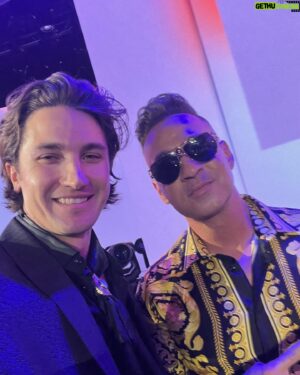 Drake Milligan Instagram - I might be a little late here...but I couldn’t meet @adamsandler, @mikethesituation, @kanebrown, and @twhiddleston at @peopleschoice and not post the pics, right? #PCAs 

Styling by @thisismylifeinpurple