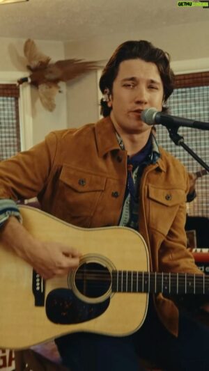 Drake Milligan Instagram - Welcome to my living room…here’s “Over Drinkin’ Under Thinkin’”. Catch the full video over on @youtube #LivingRoomSessions

🎥: @luke.hutcherson