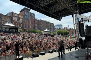 Drake Milligan Instagram - CMA FEST, y’all were INSANE at the Riverfront Stage today! We were finally able to finish what we started last year and it was worth every second of waiting⚡️

📸: McKenzie Floyd/@lmtouring