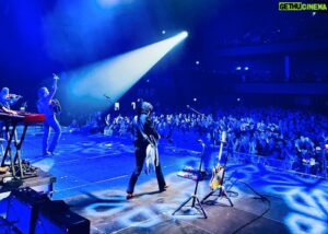 Drake Milligan Instagram - Damn BERLIN ⚡️Y’all showed UP. We’re just gettin started over here…see ya tonight Rotterdam!