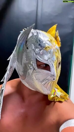 Dralístico Instagram - Saludos amigos #trabajando  #cdmx🇲🇽 #dralisticoluchador  #aewwrestling 🔥🔥🔥