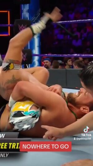 Drew Gulak Instagram - Luchador Wranglin'! 🤠 #DragonSleeper
#SubmissionHoldSunday 
#WWE #205Live Flashback with @samuraydelsol 👹☀️