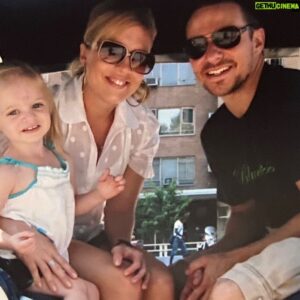 Drew Lachey Instagram - I can’t let #internationalwomensday go by without sharing my love and admiration for these two incredible ladies. I wouldn’t be the man I am today without the two of you. Lea & Iz- Thank you for being the wonderful, powerful, strong women you are.