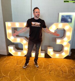 Drew Lachey Instagram - Some #flashbackfriday pictures from last year’s Super Bowl because the BENGALS ARE BACK BABY!  #WhoDey