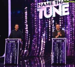 Drew Lachey Instagram - Who’s tuning in tonight?! 😳

Get ready for an epic boy band showdown as @howie_dorough and I battle it out on Celebrity #NameThatTune! TONIGHT at 8/7c on Fox 🎶 @realityclubfox