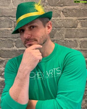 Drew Lachey Instagram - Just a little throwback for the holiday. 🍀 Have a pint for me! Happy St. Patrick’s Day to all!