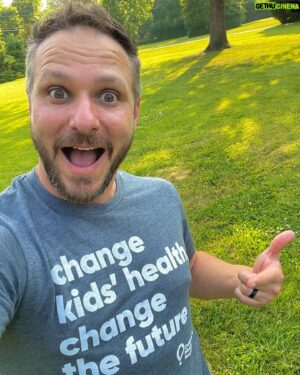 Drew Lachey Instagram - Happy 40th Anniversary @cmnhospitals !  Every parents worst nightmare is to have a sick kid so join me in supporting children’s hospitals and the 12 million kids treated EVERY SINGLE YEAR!  #ChangeKidsHealth