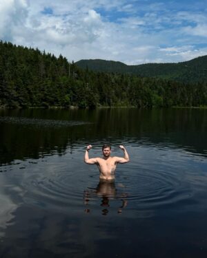 Drew Lynch Instagram - -PHOTO LOCOMOTIVE-

Vermont is the best place to rest for three days before  a European Tour… 

1) Hiked a mountain to get to a lake
2) The security guard at the town general store
3) My wife trying to get me banned from Indiana
4) Vegan lunch 
5) Just showing off the mountains… and also the ones behind me
6) Blocking a soccer shot with my butt
7) Looking out @glasshousevt 
8) Looking in @glasshousevt 
9) Early birthday present for my wife and I really don’t like the look in her eyes