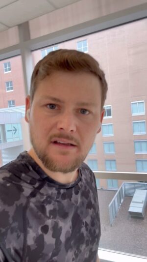 Drew Lynch Instagram - I didn’t stutter.

#rant #stutter #stuttering #goodmorning