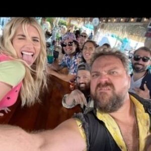 Drew Powell Instagram - Had a cameo as a “Florida Man” in @primevideo #SpaceCadet which drops TOMORROW July 4th! @emmaroberts was so fun and @lizgarciaofficial is the BEST! My old pal and producer Jon Berg approved of my look…which was pretty sweet… And my longtime friend @gideon_yu_ also makes an appearance looking stern yet smoldering! 😂 Check it out!!