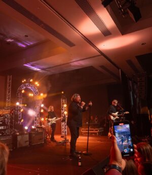 Drew Powell Instagram - Big thanks to @catgotyourmedia for sending me these great shots that show the emotional roller coaster of sangin the blues with a kick ass band! 😂👍🙏