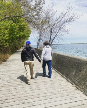Drew Seeley Instagram - Love you mama! Hope you enjoyed revisiting Toronto Island today. What a tranquil place 🤩 Happy Mother’s Day @nancie7231