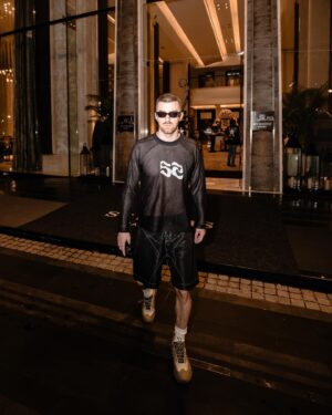 Drew Taggart Instagram - I think that was the most insane touring weekend yet. 3 sold out shows 3 countries 3 days. 🇮🇳 🇨🇳 🇹🇭 thank you Mumbai, Foshan, Bangkok sheeeesh every show was ripping and so uniquely different. Also so incredible to see everyone reacting to ‘Addicted’ all over Asia 🙏🏻 thank you thank you
