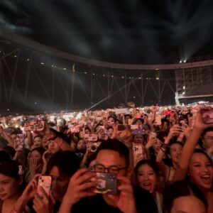 Drew Taggart Instagram - I think that was the most insane touring weekend yet. 3 sold out shows 3 countries 3 days. 🇮🇳 🇨🇳 🇹🇭 thank you Mumbai, Foshan, Bangkok sheeeesh every show was ripping and so uniquely different. Also so incredible to see everyone reacting to ‘Addicted’ all over Asia 🙏🏻 thank you thank you