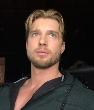 Drew Van Acker Instagram - #DCUniverse #titans