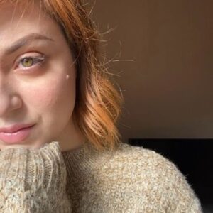 Dunia Rodríguez Instagram - Arde conmigo. Arde para mí.❤️‍🔥❤️‍🩹

Popurrí. 🎶