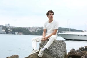 Durukan Çelikkaya Instagram - Başka bir evrende, ölmediğin halinle, görüşürüz vefa🤍