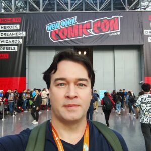 Dwayne Cameron Instagram - Saturday @newyorkcomiccon let's go!! Find me at booth 4445 & 4345 ⚡😊⚡

#newyorkcomiccon2023 #newyorkcomiccon