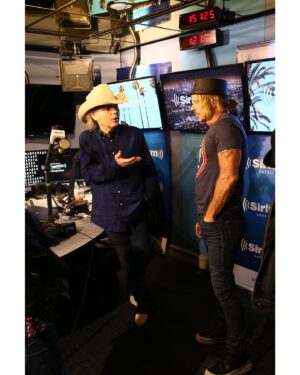 Dwight Yoakam Instagram - This week on Greater Bakersfield, Dwight interviews Jeffrey Steele. Be sure to tune into part 1 on Dwight Yoakam & The Bakersfield Beat on @SiriusXM radio (ch. 349) today at 6pm PT / 9pm ET.

- D Team

#dwightyoakam #jeffreysteele #greaterbakersfield #dwightyoakamandthebakersfieldbeat

📸: @emily.joyce.photography