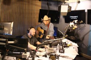 Dwight Yoakam Instagram - This week on Greater Bakersfield, listen to part 1 of Dwight’s interview with Peter Asher. Tune into Dwight Yoakam & The Bakersfield Beat on @siriusxm radio (ch. 349) tomorrow at 8pm PT / 11pm ET.

- D Team

#dwightyoakam #peterasher #greaterbakersfield #dwightyoakamandthebakersfieldbeat #siriusxm

📸: @emily.joyce.photography

Replays:
Thursday, April 25th — 5am PT /  8am ET
Friday, April 26th — 8am PT / 11am ET
Saturday, April 27th — 4pm PT / 7pm ET
Sunday April 28th — 9am PT / 12pm ET