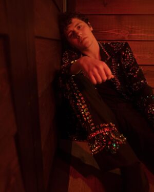 Dylan Llewellyn Instagram - @vingtseptmagazine 
Photographer:  @wanda_martin 
Styling: @harrietnicolsonstylist 
Grooming: @kieronlavine 
Editor: @jheanelle