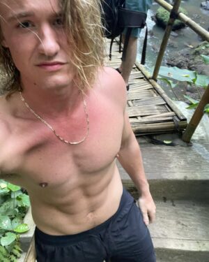 Dylan Playfair Instagram - Day3sq’d