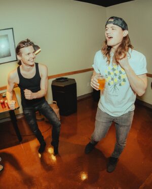 Dylan Playfair Instagram - When we go live with #letterkenny it’s always party time 🥳